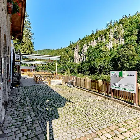 B&B Svatosske Skaly 3*