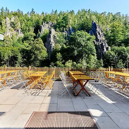 Svatošské Skály Loket